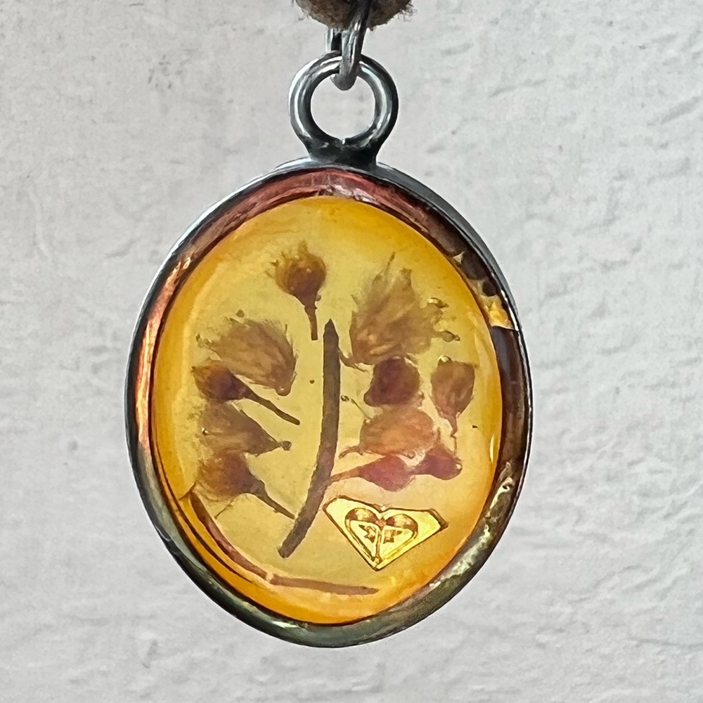 Vintage Roxy Necklace - Picture 5 of 8